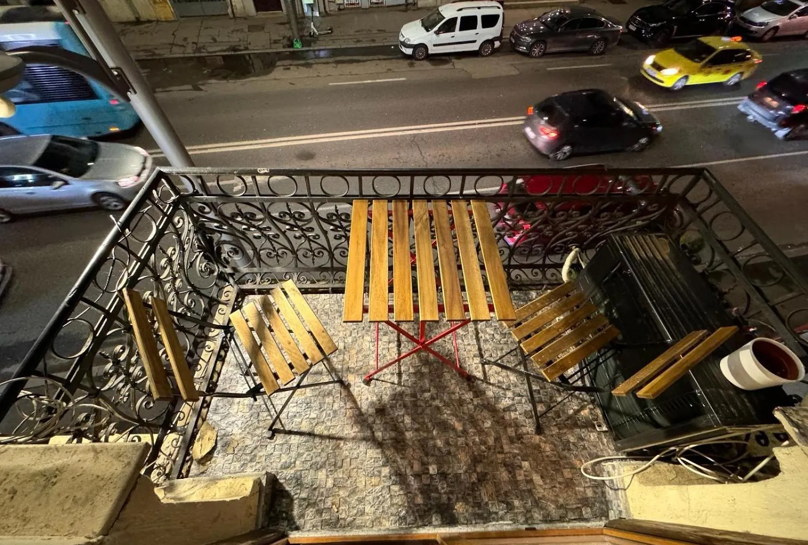 בוקרשט The King Suite With Balcony View Piata Romana רומניה